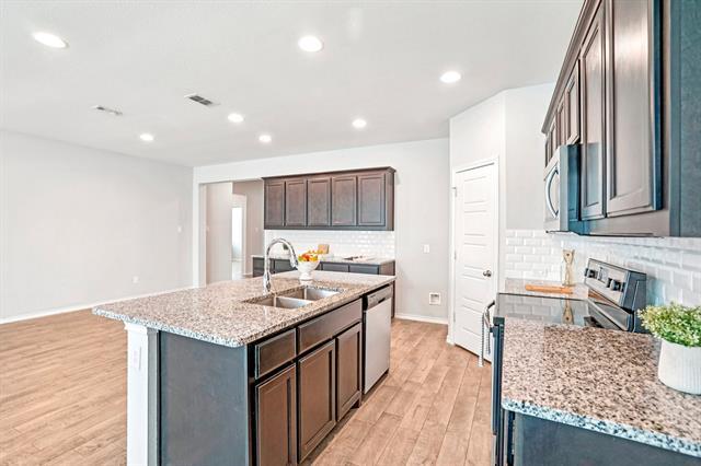 Building Photo - 9000 HUXLEY Dr