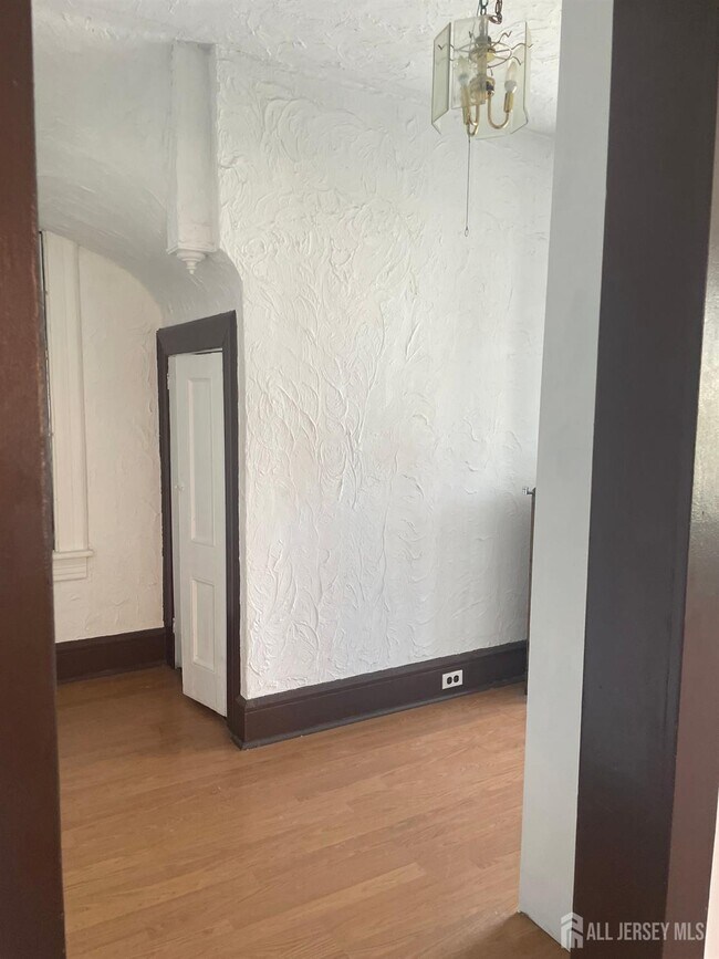 Building Photo - 638 Bound Brook Rd