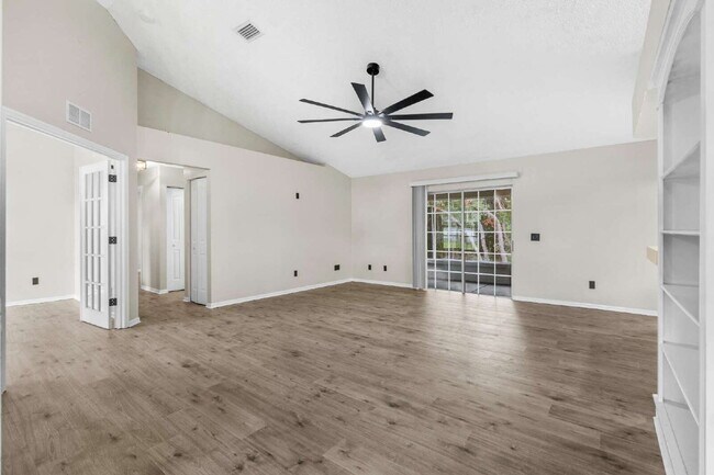 Building Photo - Beautiful 3-Bedroom Home with Private Setting & Open Floor Plan