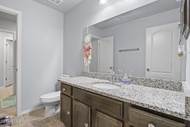 Building Photo - 3917 Desert Dunes Dr