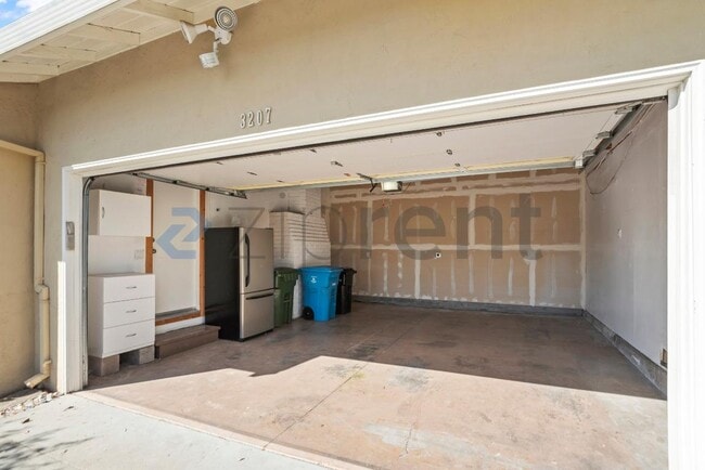 Building Photo - 3207 Forbes Ave