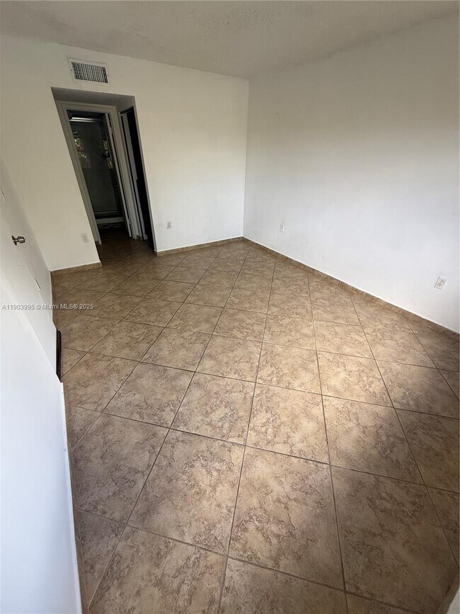 Building Photo - 10253 NW 9th St Cir