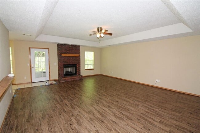 Building Photo - 2103 Bentonville