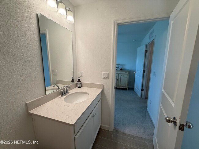 Building Photo - 72 Bramble Ct