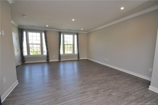 Building Photo - 200 Misty Pike Dr