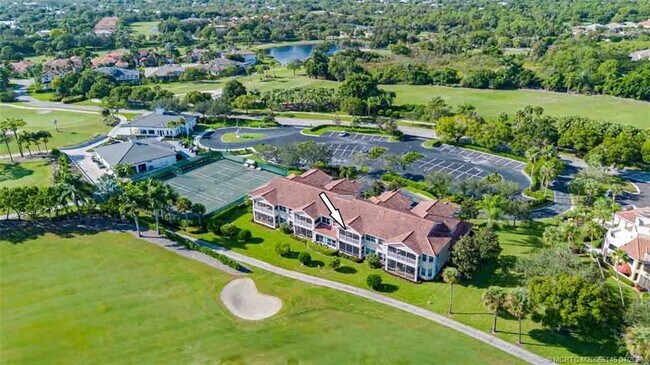 Building Photo - 2371 SW Carriage Hill Terrace