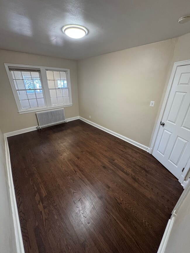 Building Photo - Move in Special! 2 Bed 1 Bath SE, DC
