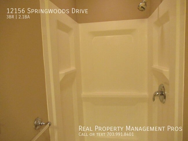 Building Photo - New Paint