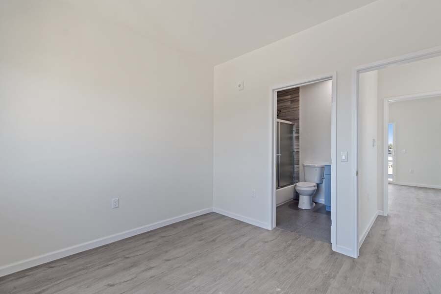 Building Photo - 11808 Hart St