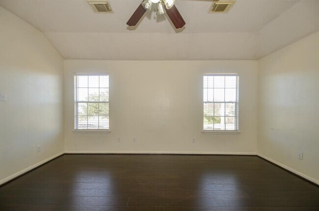 Building Photo - 15002 Turphin Way