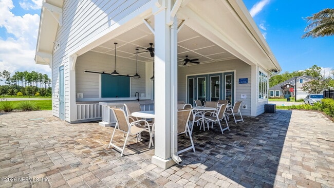 Building Photo - 124 Pine Bluff Dr