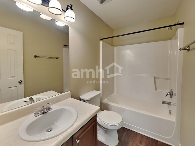 Building Photo - 2934 Gayle Manor Ln