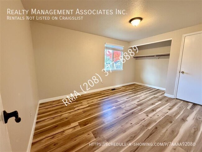 Building Photo - 7111 W Limelight St