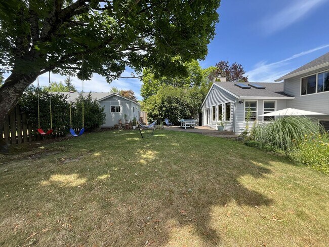 Building Photo - Bright and Open 4 Bedroom Cedar Mill Home with Vaulted Ceilings, Skylights & Multiple Living Areas