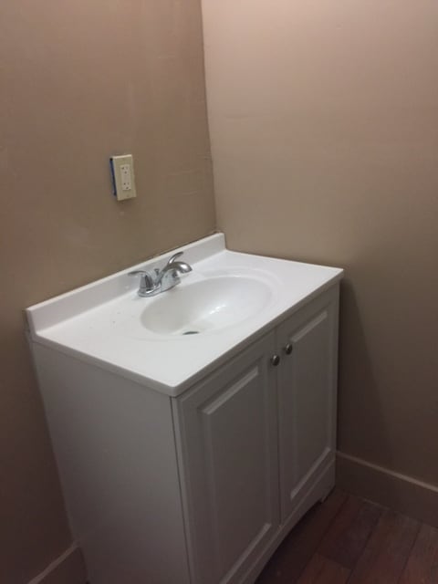 Building Photo - 4420 Van Atta Rd