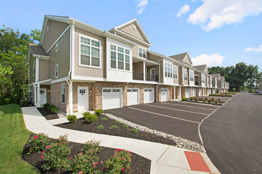 Building Photo - Woodmont Ridge at Upper Macungie