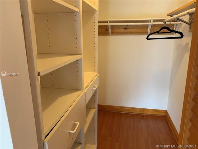 Building Photo - 13620 SW 101st Ln