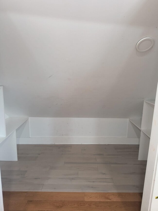 Building Photo - 530-532-532 40th St