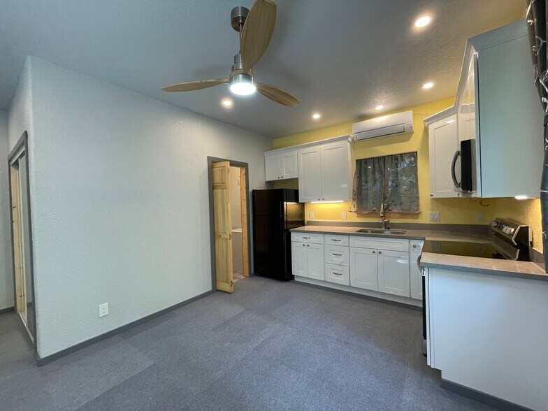 Building Photo - 12570 Mays Canyon Rd