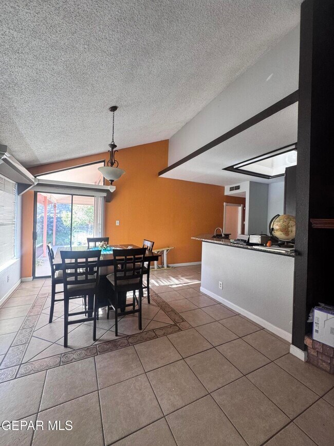 Building Photo - 7721 Waterhouse Dr