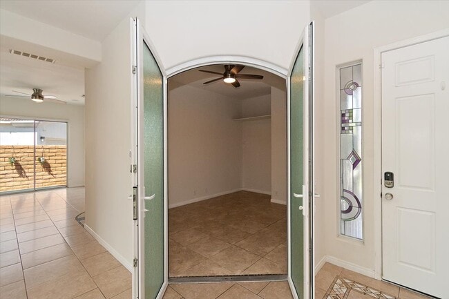 Office/Den - 69457 Turnberry Ct