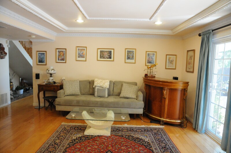 Building Photo - 1902 Stonesgate St