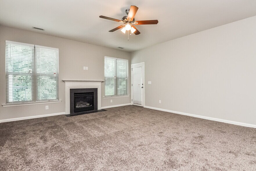 Building Photo - 48 Ashby Dr