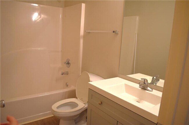 Building Photo - 6080 Apple Rose Dr