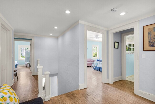 Building Photo - 511 29th St