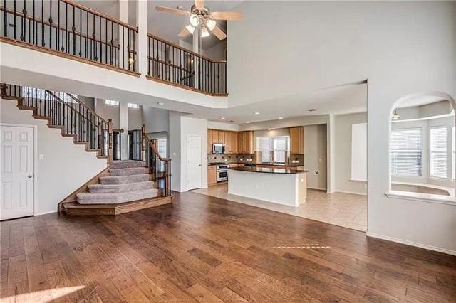 Building Photo - 5529 Crimson Oaks Dr