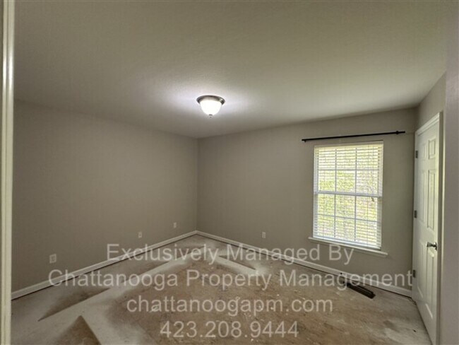 Building Photo - 87 Manor Dr