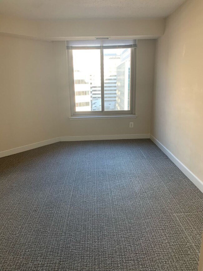 Building Photo - Condo at The Chase in Downtown Bethesda!  Pool, Balcony & Next to Metro!