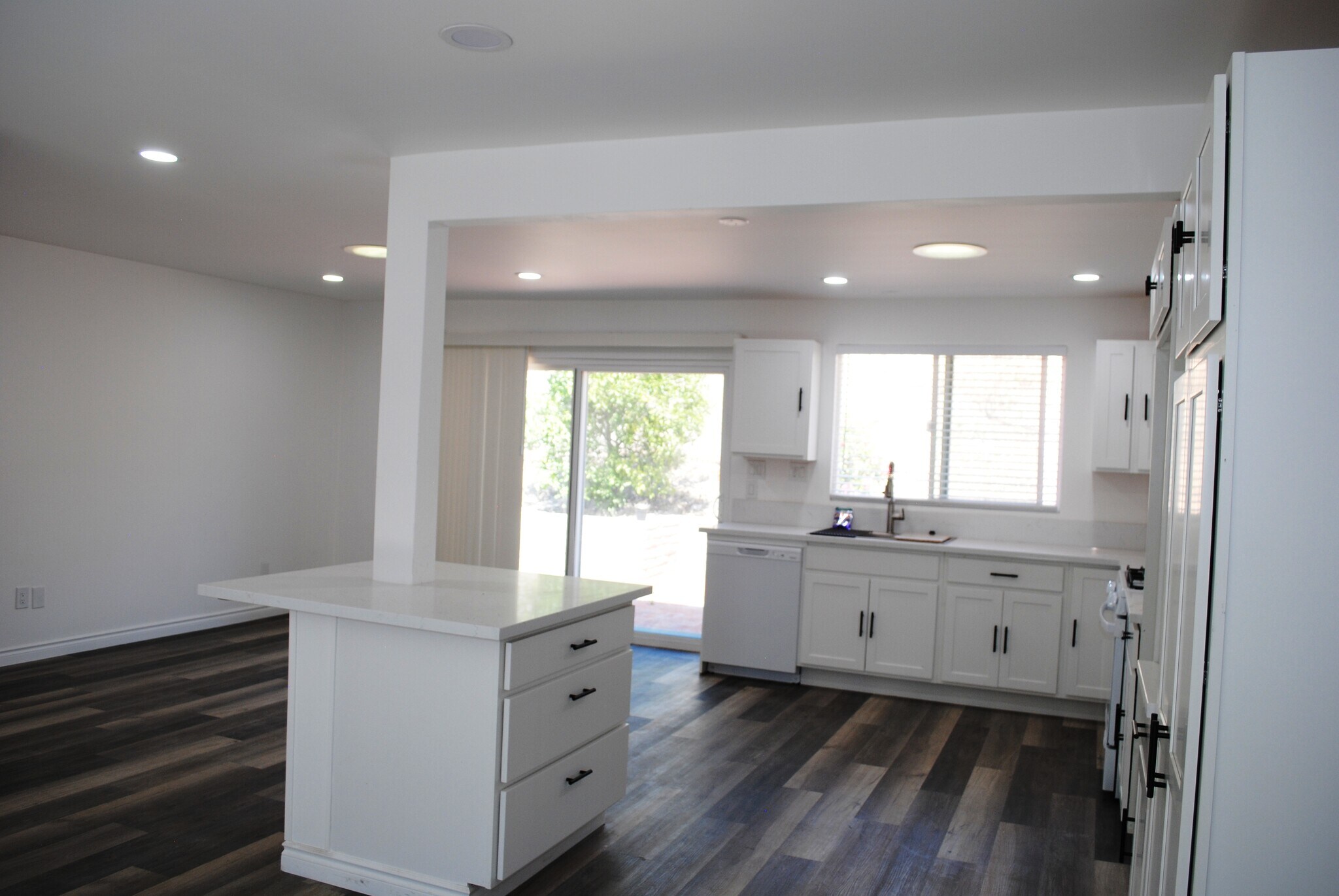 Kitchen - 5475 Mantua Ct