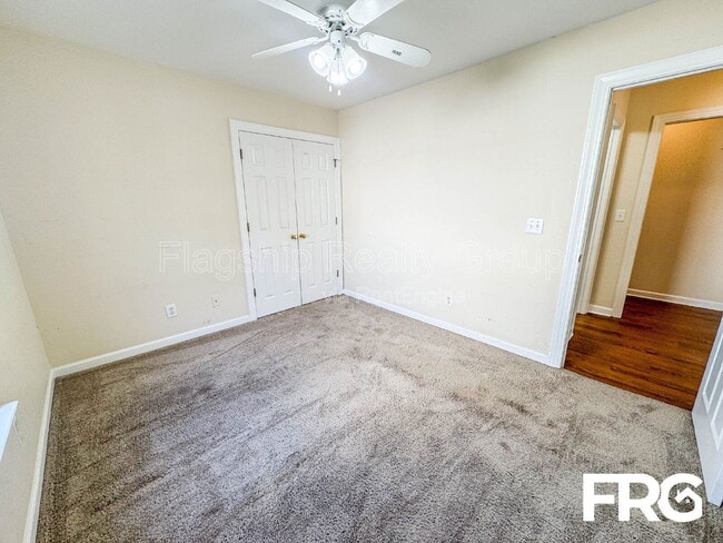 Building Photo - 5160 Deveron St