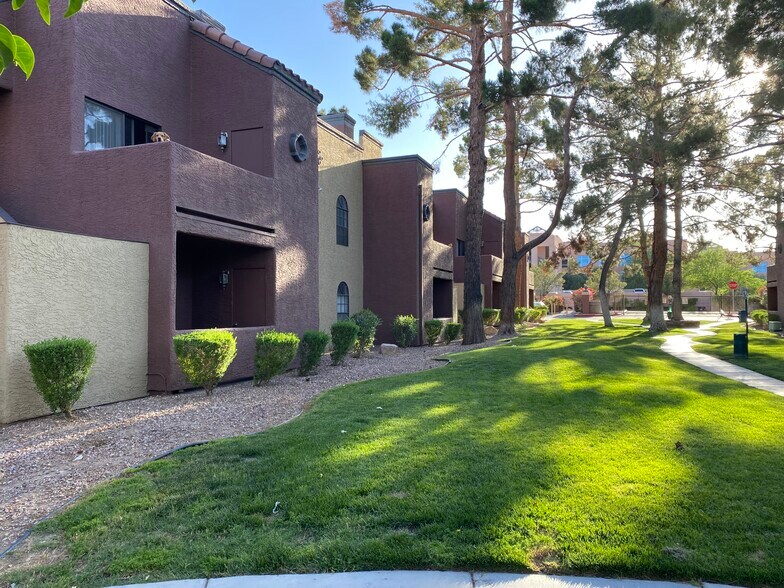 Building Photo - 4050 Pacific Harbors Dr