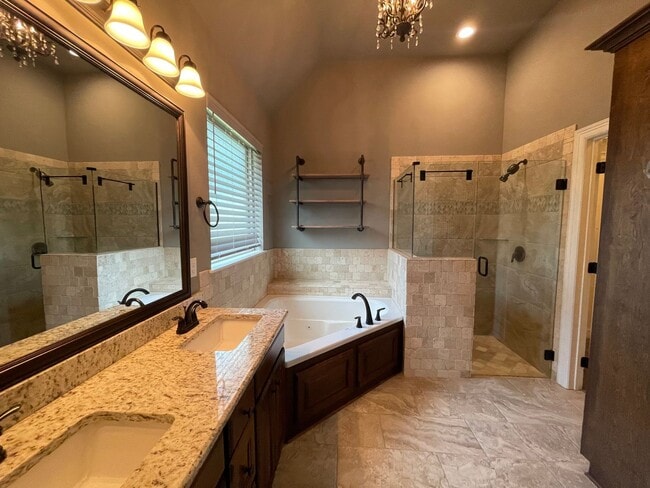 Building Photo - Stunning 4-Bedroom 3-Bath Home for Lease i...