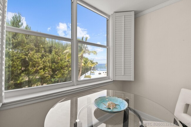 Building Photo - 3546 S Ocean Blvd