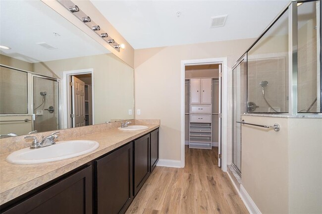 Building Photo - 718 Terrace Spring Dr