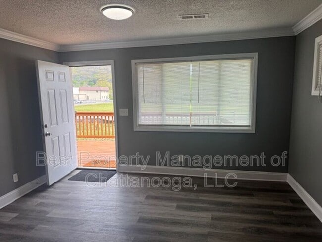 Building Photo - 3111 N Hawthorne St