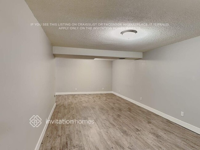 Building Photo - 19857 E Cornell Ave