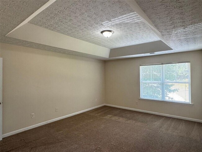 Building Photo - 1115 Avalon Terrace