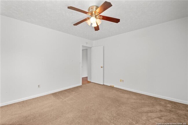 Building Photo - 7241 Avila Dr