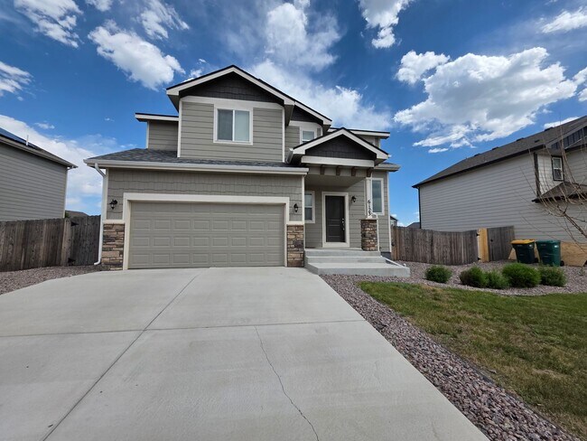 Primary Photo - 3 Bed 3 bath house in Lorson Ranch!