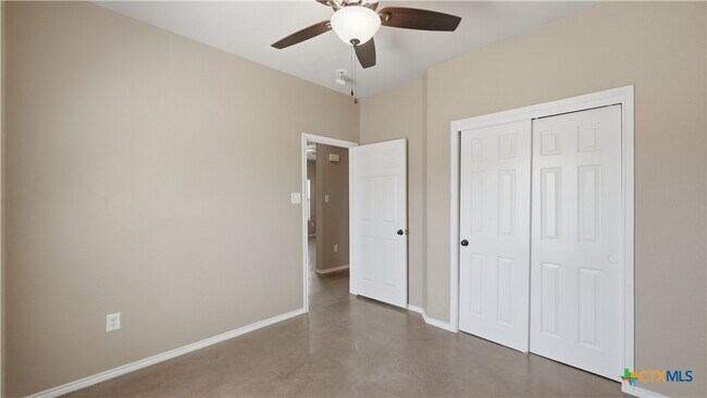 Building Photo - 107 Rosedale Ave