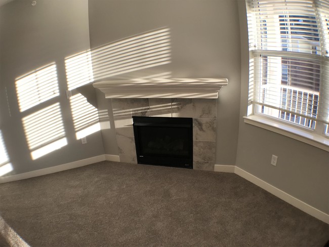 Building Photo - 1673 McCleary Ln