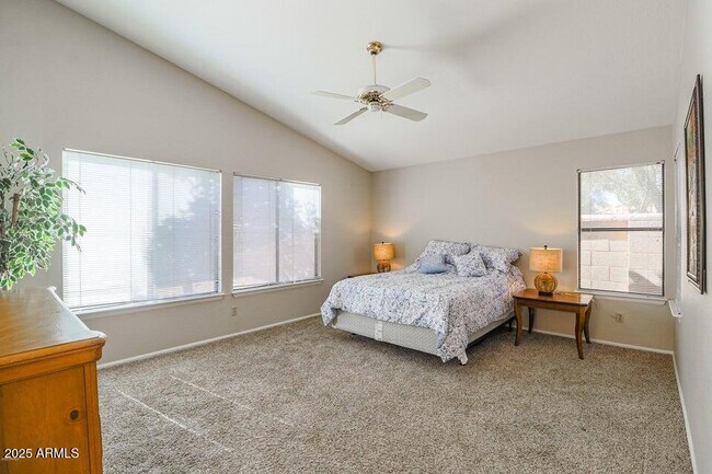 Building Photo - 15629 N 51st St