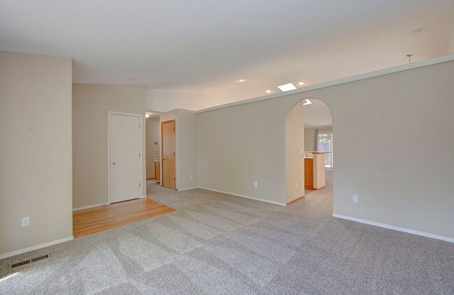 Building Photo - 3bd 2ba Ranch Style Home in North Salmon Creek - Avail Now!