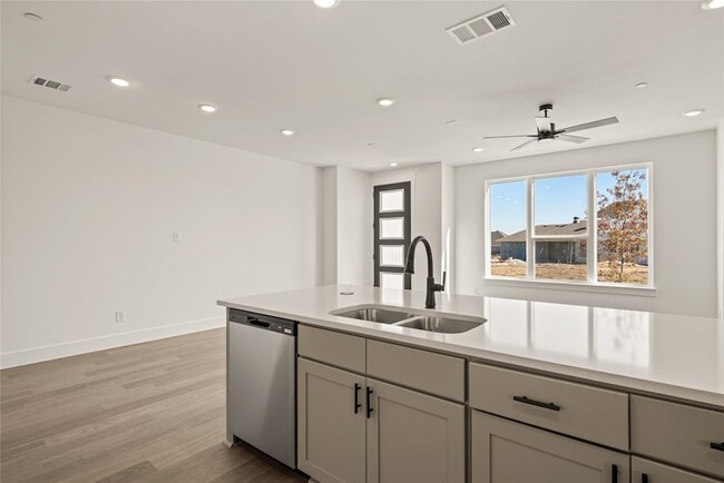 Building Photo - 9609 Dahlia Blvd