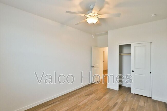 Building Photo - 16886 W Diana Ave
