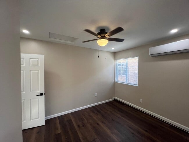 Building Photo - 3456 Madison St